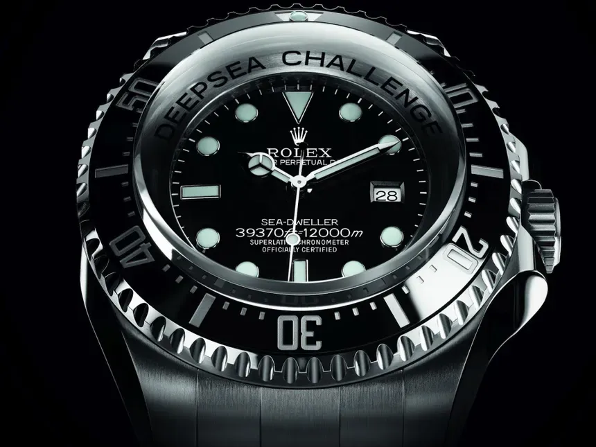 Rolex Sea-Dweller super clone black dial showing helium escape valve