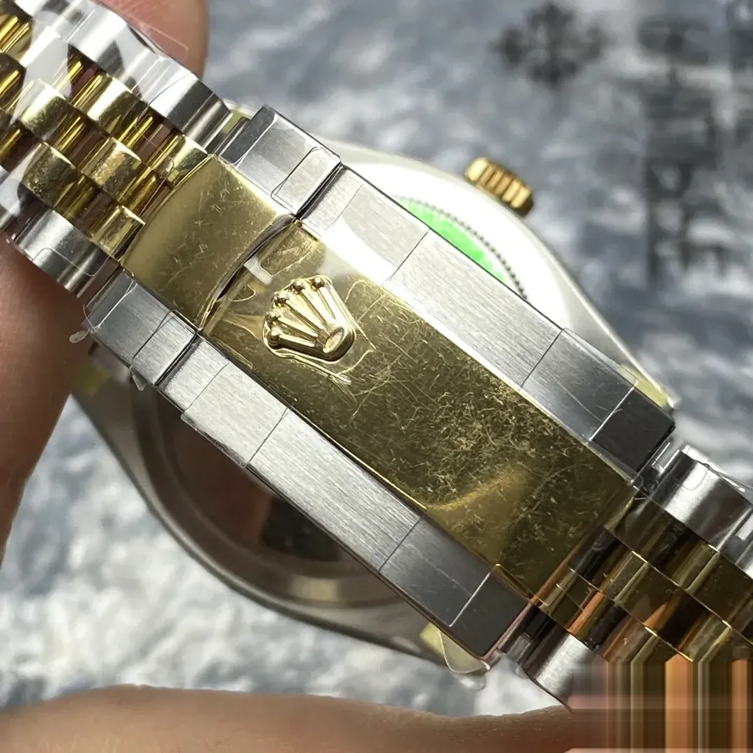 Rolex Datejust 126233 rolex clone black dial — angled view