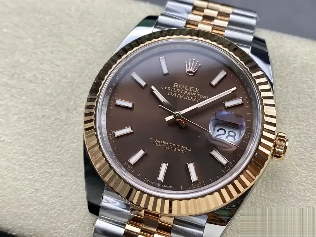 Rolex Datejust 126331 rolex clone chocolate dial — caseback detail