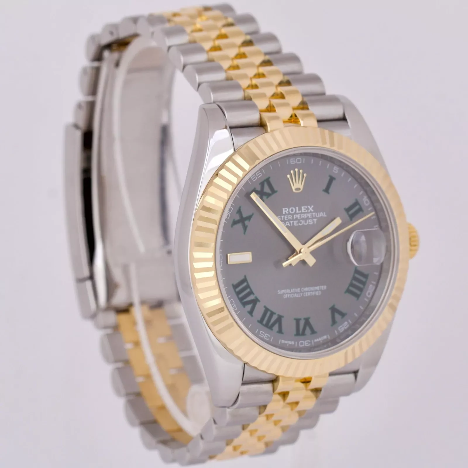 Rolex Datejust 126333 replica — side profile