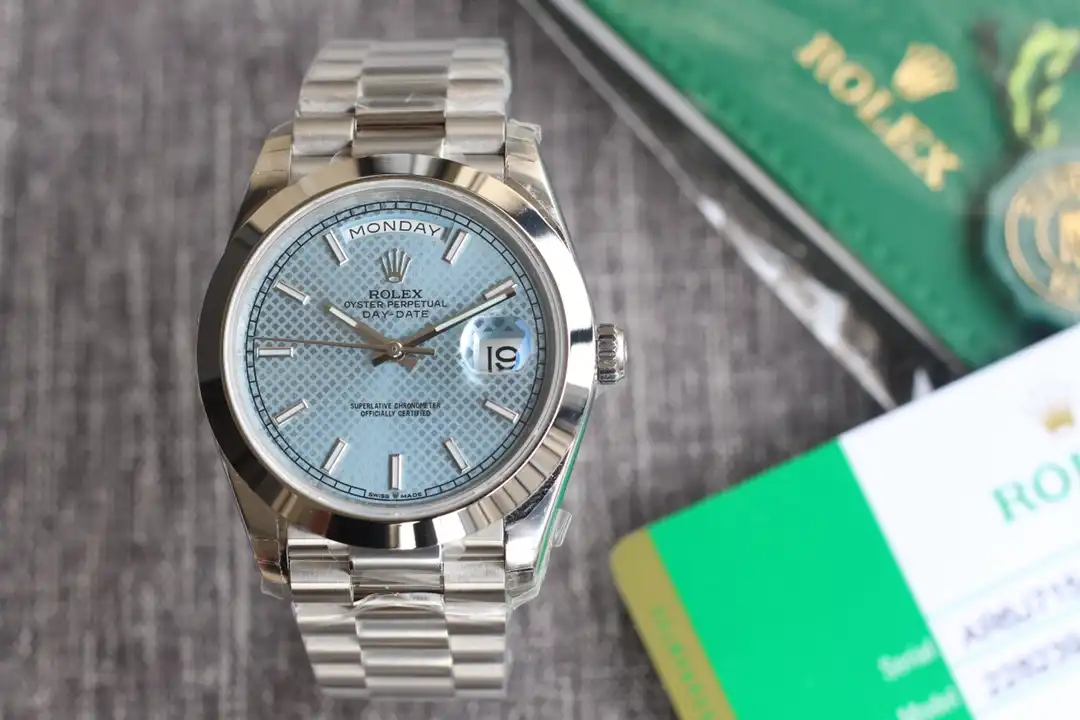 Rolex Day-Date 41985 replica 36mm — dial close-up