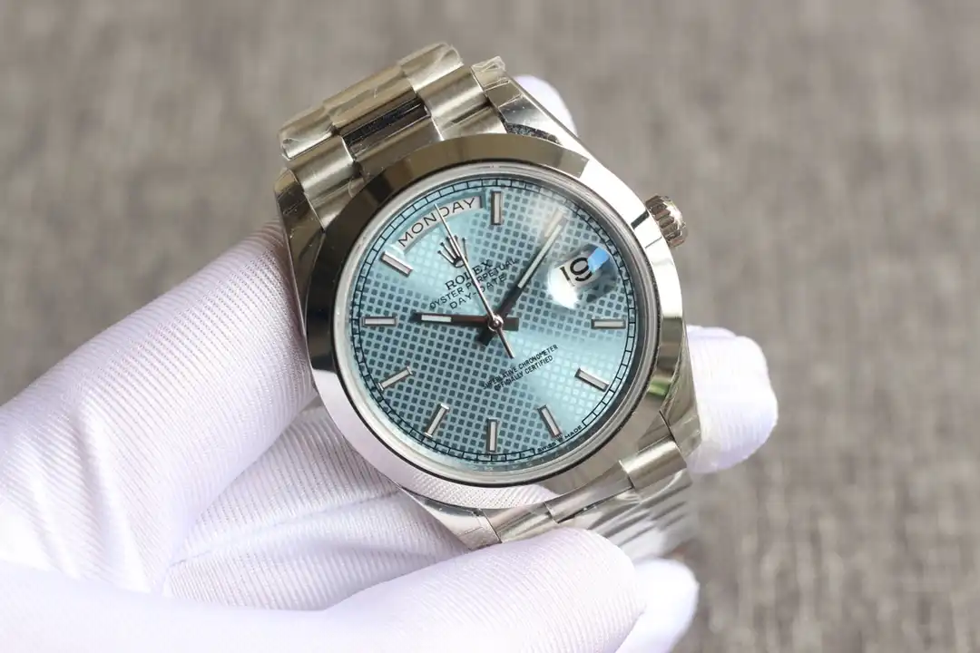 Rolex Day-Date 41985 rolex clone ice blue dial — caseback detail