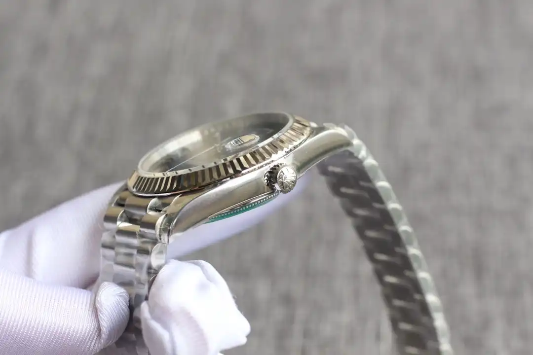 Rolex Day-Date 41985 rolex clone — bracelet detail