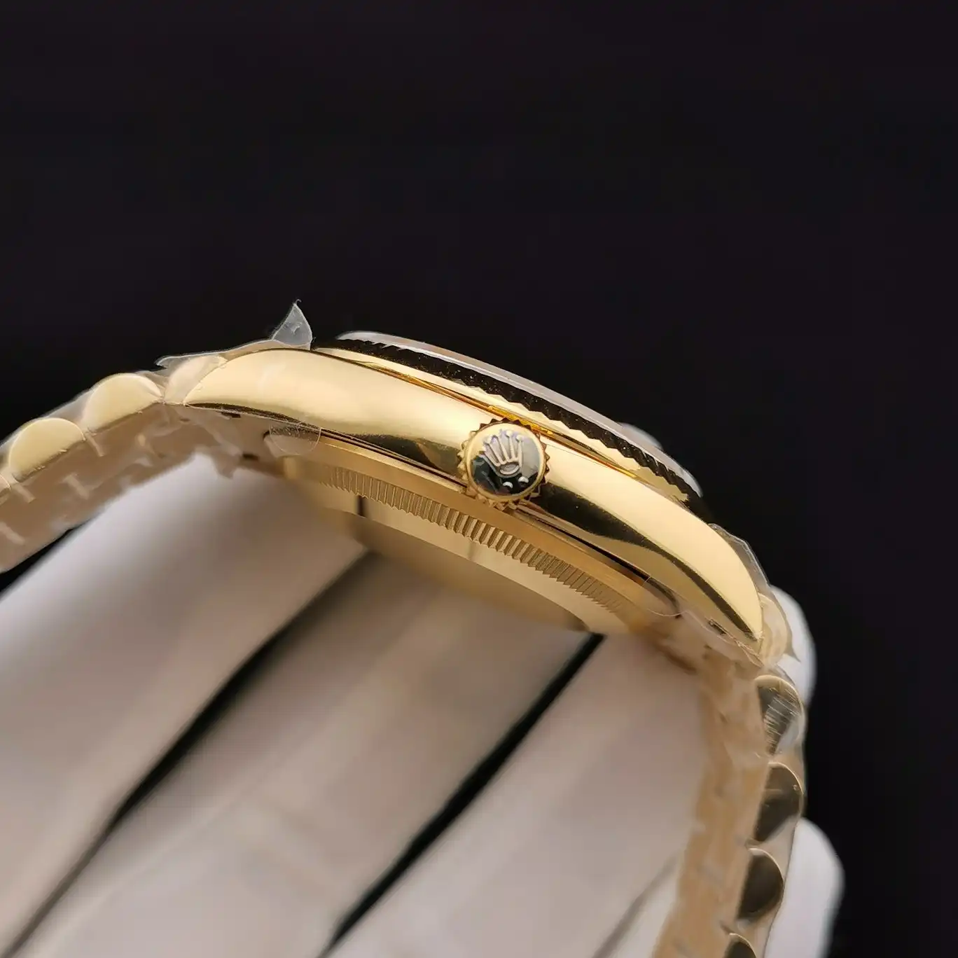 Day-Date 41985 rolex copy 36mm — wrist shot