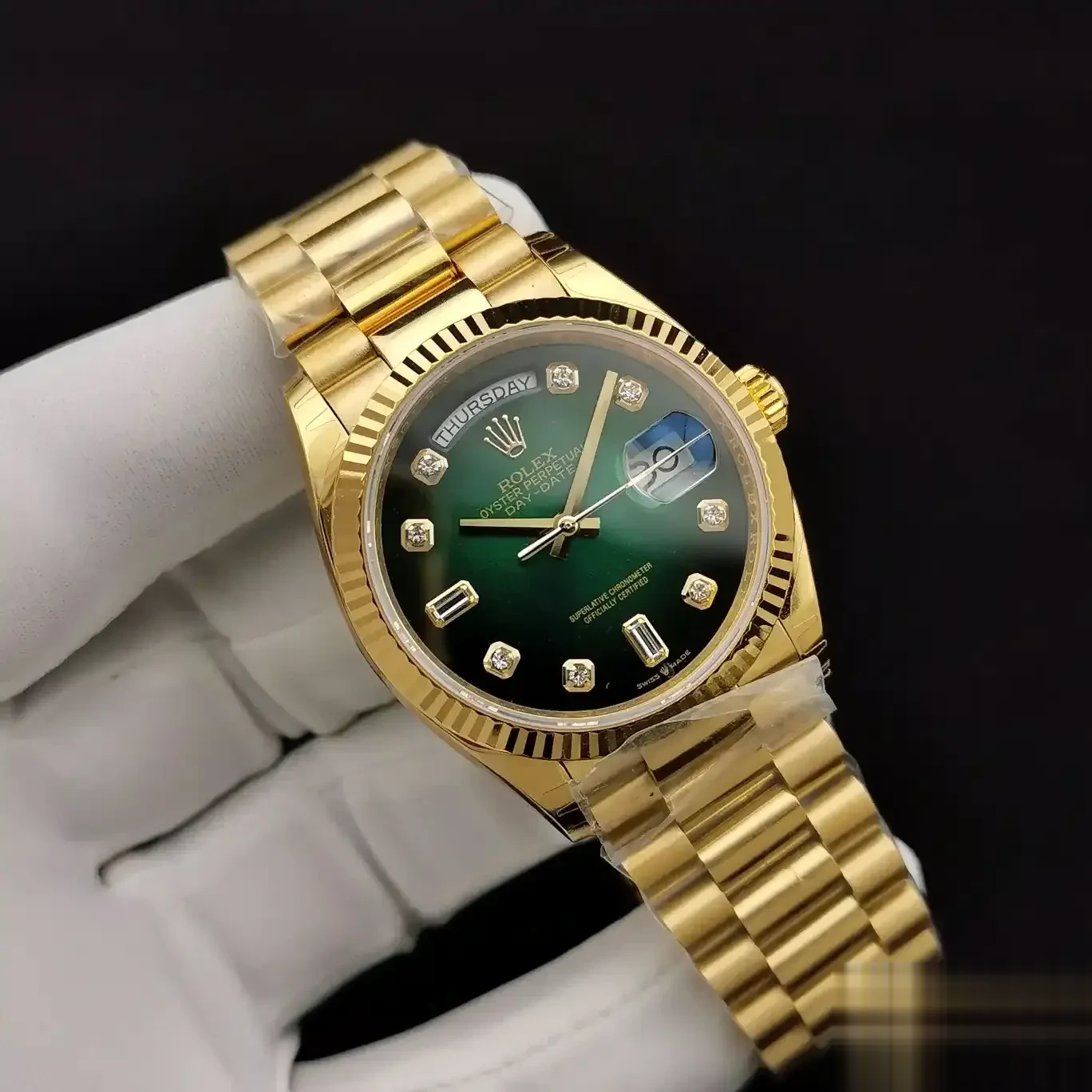 Day-Date 128238 rolex replica — bracelet detail