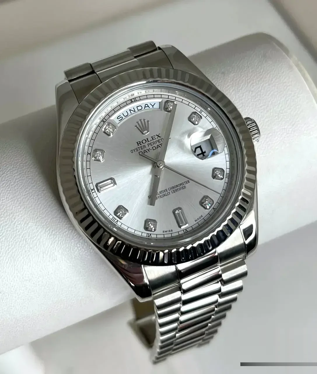 Day-Date 41985 rolex replica white dial — caseback detail