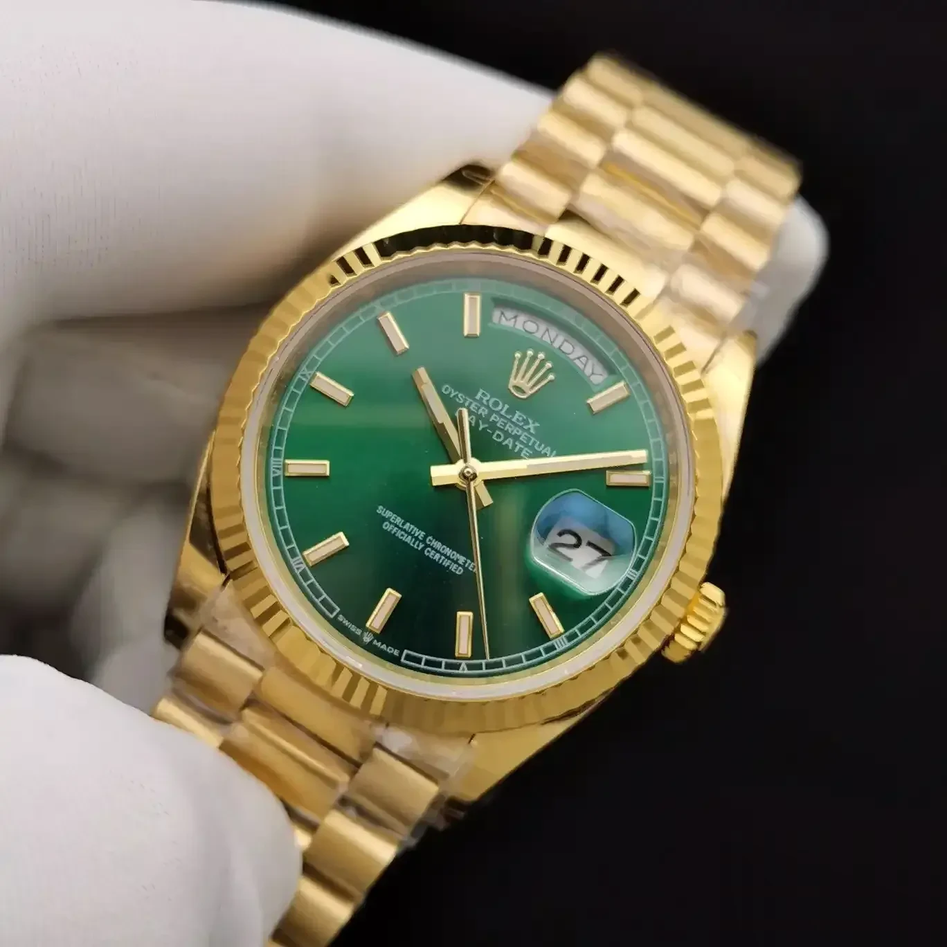 Day-Date 128238 rolex copy black dial — caseback detail