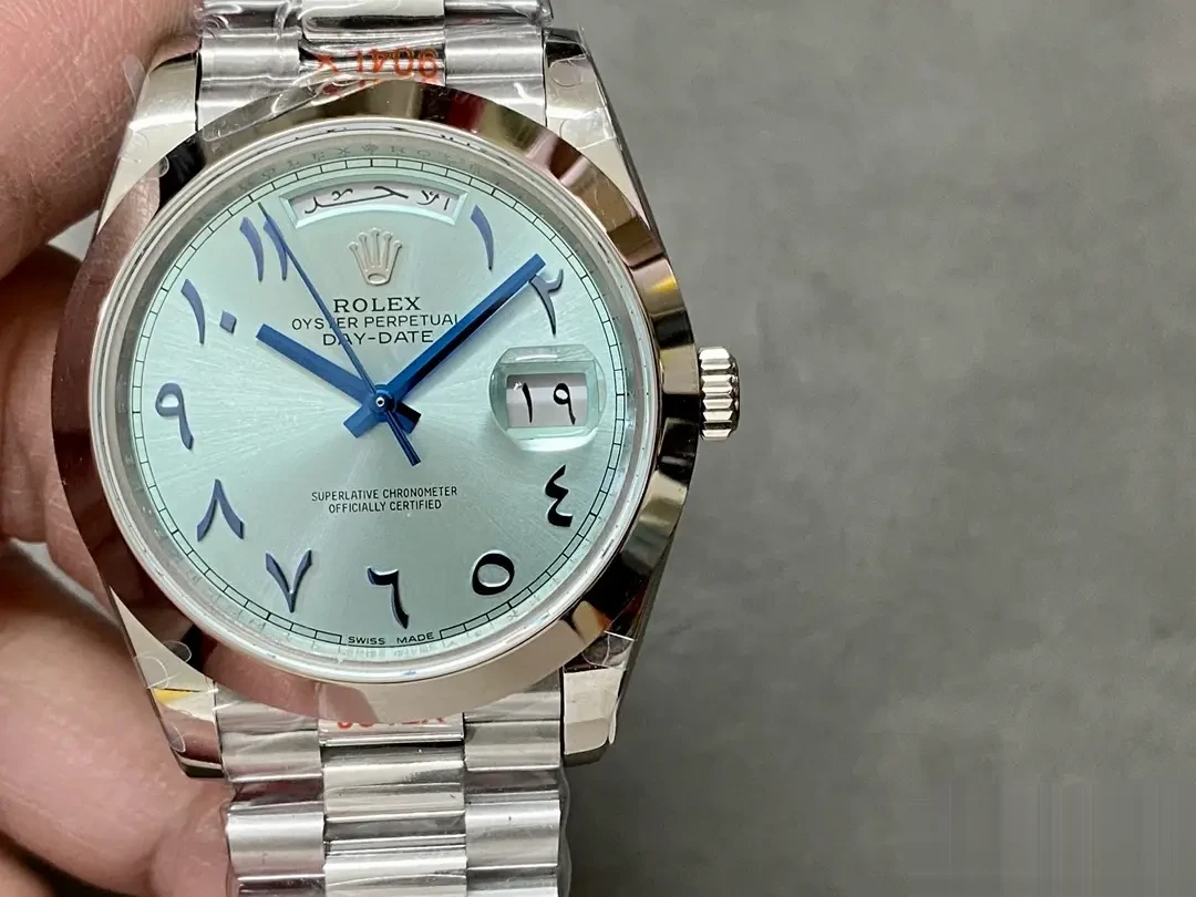 Rolex Day-Date 228206 rolex clone blue dial — caseback detail