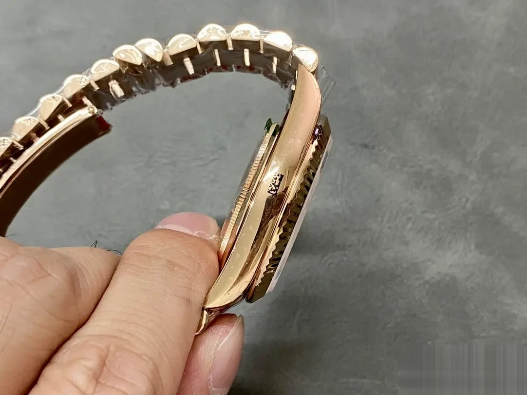 Day-Date 228235 rolex replica 40mm — dial close-up