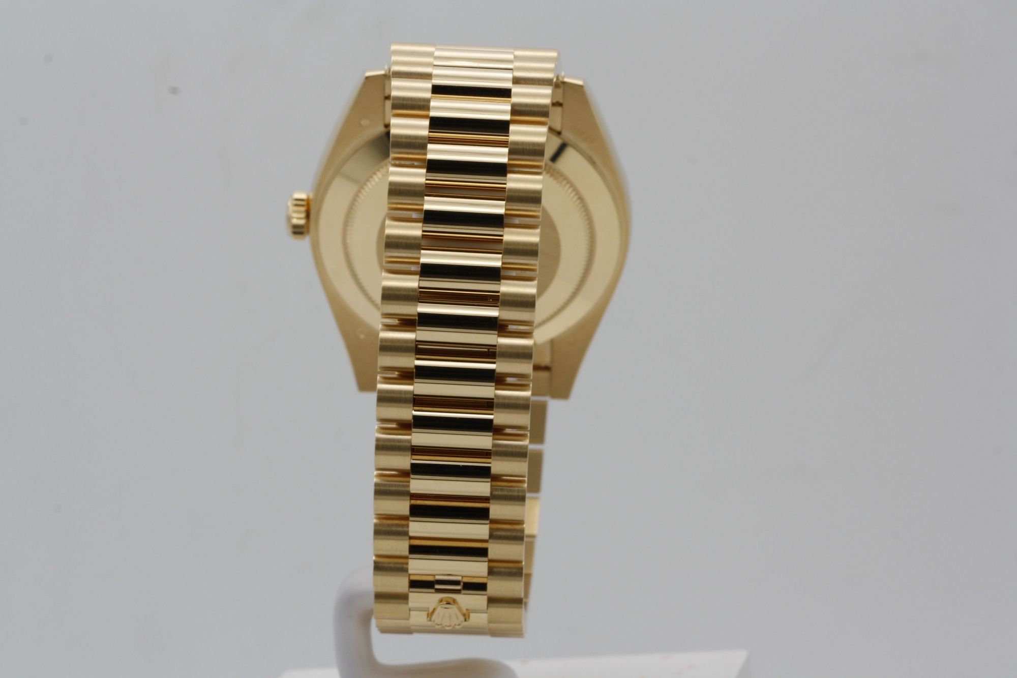 Rolex Day-Date 228238 miyota replica black dial — caseback detail