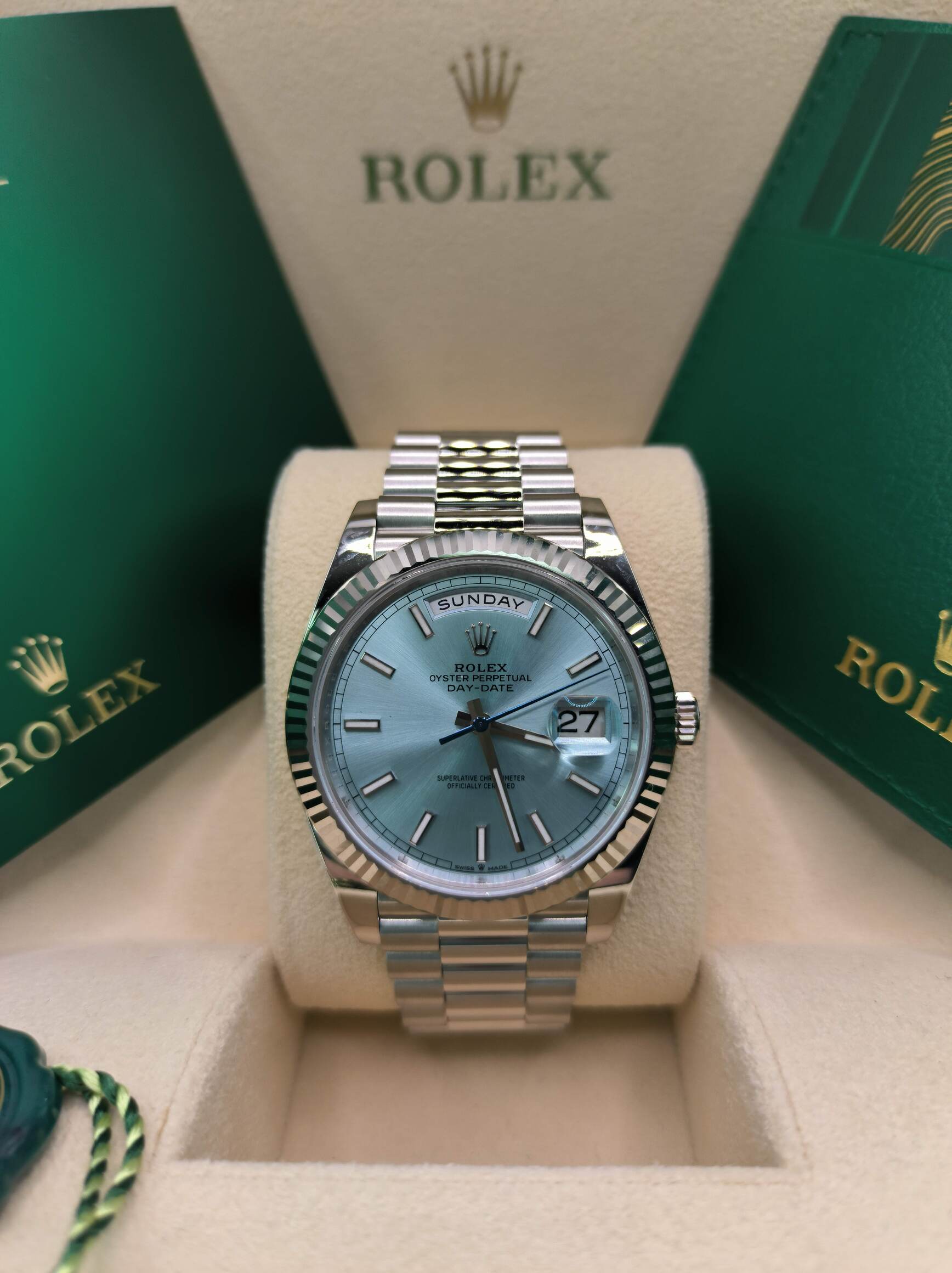 Day-Date 228236 rolex replica — side profile