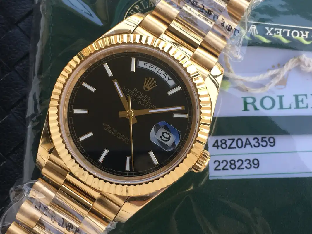 Rolex Day-Date 41985 replica 36mm — dial close-up