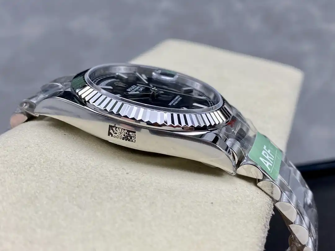 Rolex Day-Date 41985 rolex clone 36mm — wrist shot