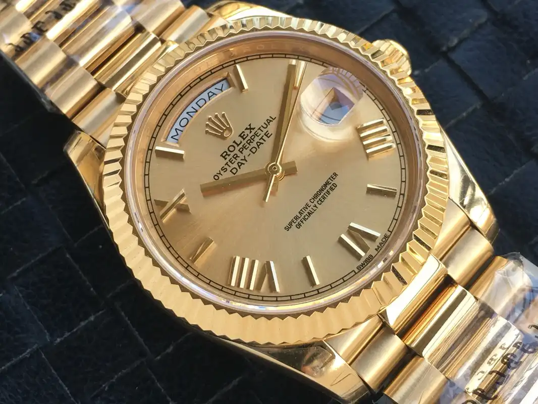 Day-Date 41985 japanese automatic replica champagne dial — caseback detail