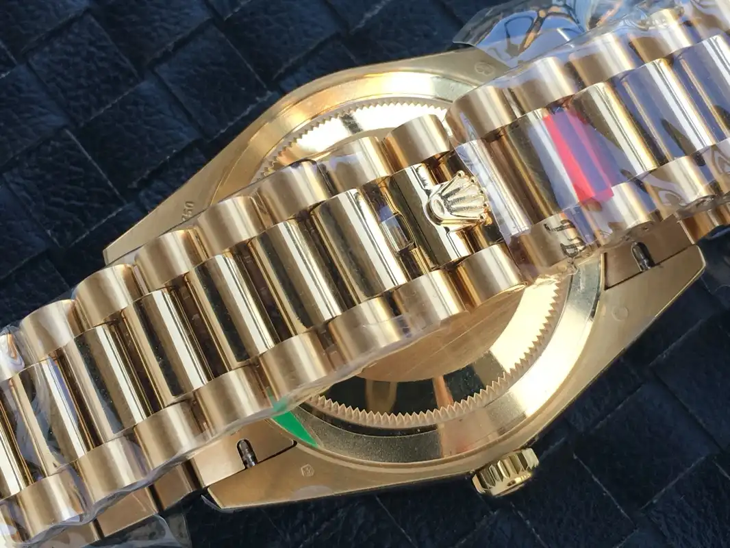 Day-Date 41985 japanese automatic replica champagne dial — angled view