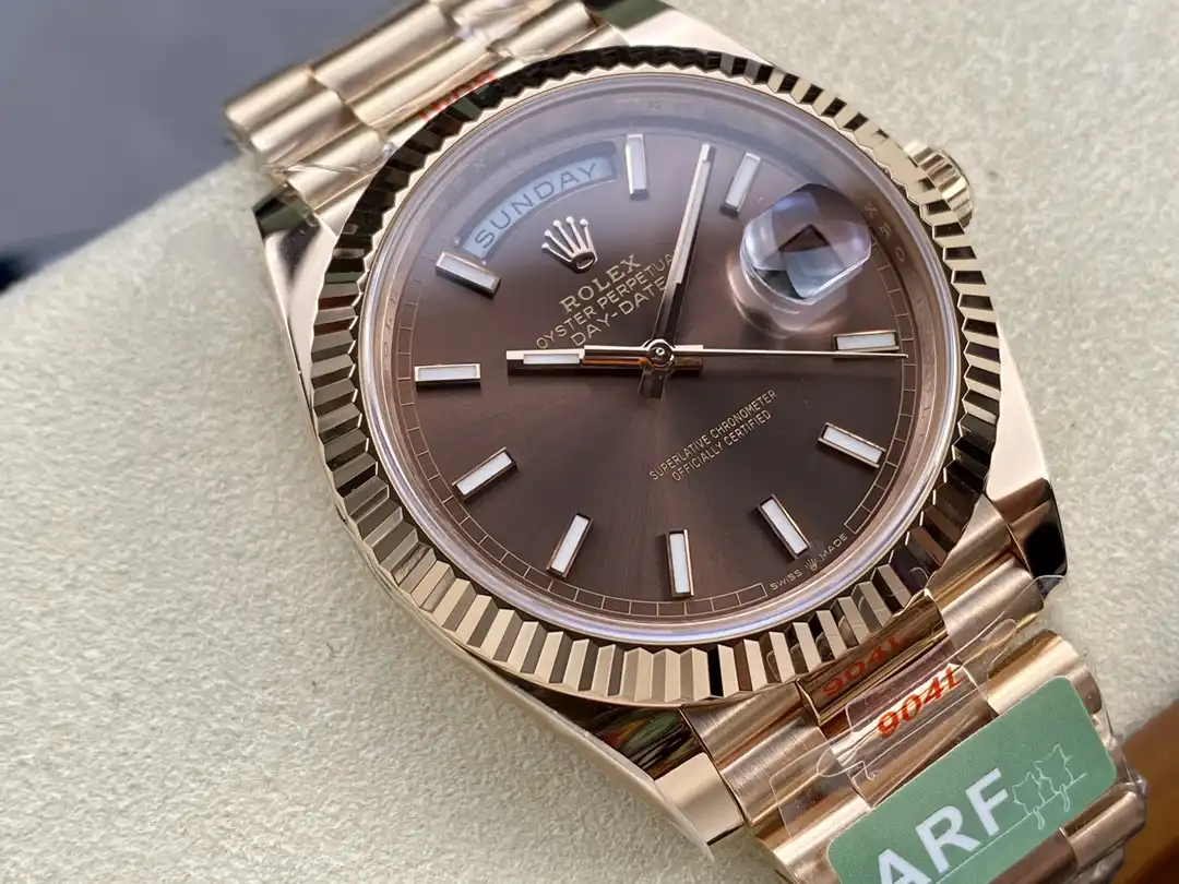 Rolex Day-Date 41985 replica — side profile
