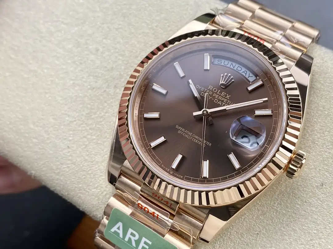 Day-Date 41985 rolex replica chocolate dial — caseback detail