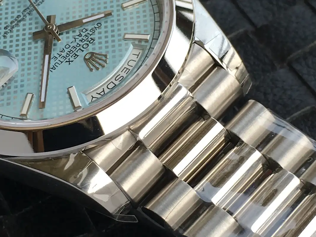 Rolex Day-Date 41985 rolex clone 36mm — wrist shot