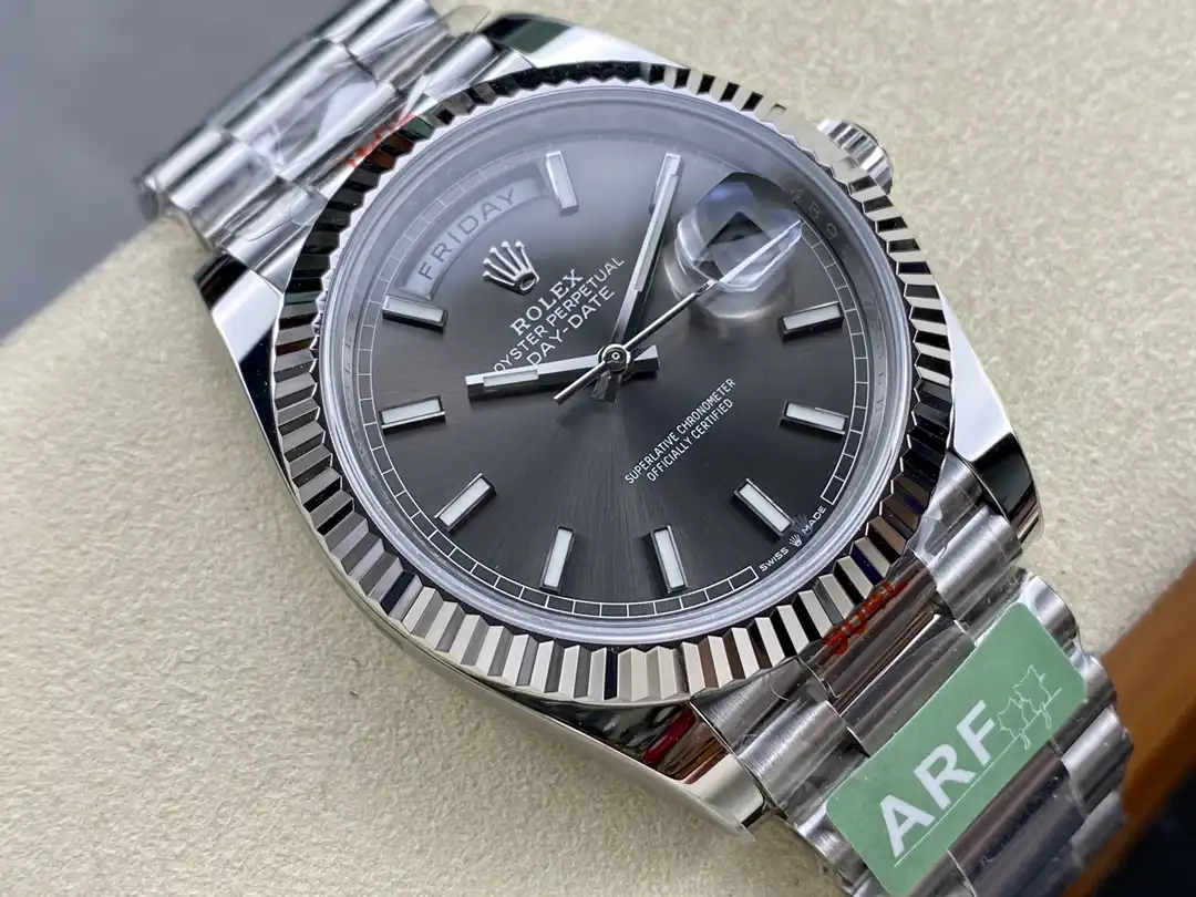Rolex Day-Date 41985 rolex clone — side profile