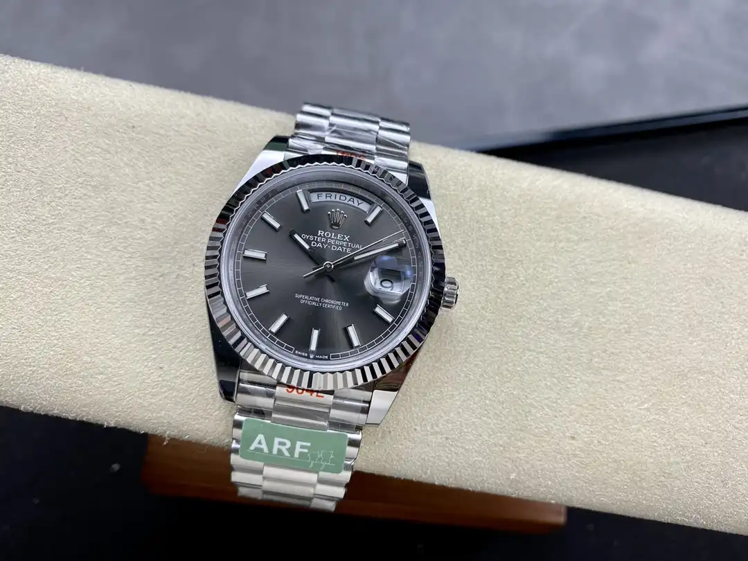 Rolex Day-Date 41985 miyota replica 36mm — wrist shot