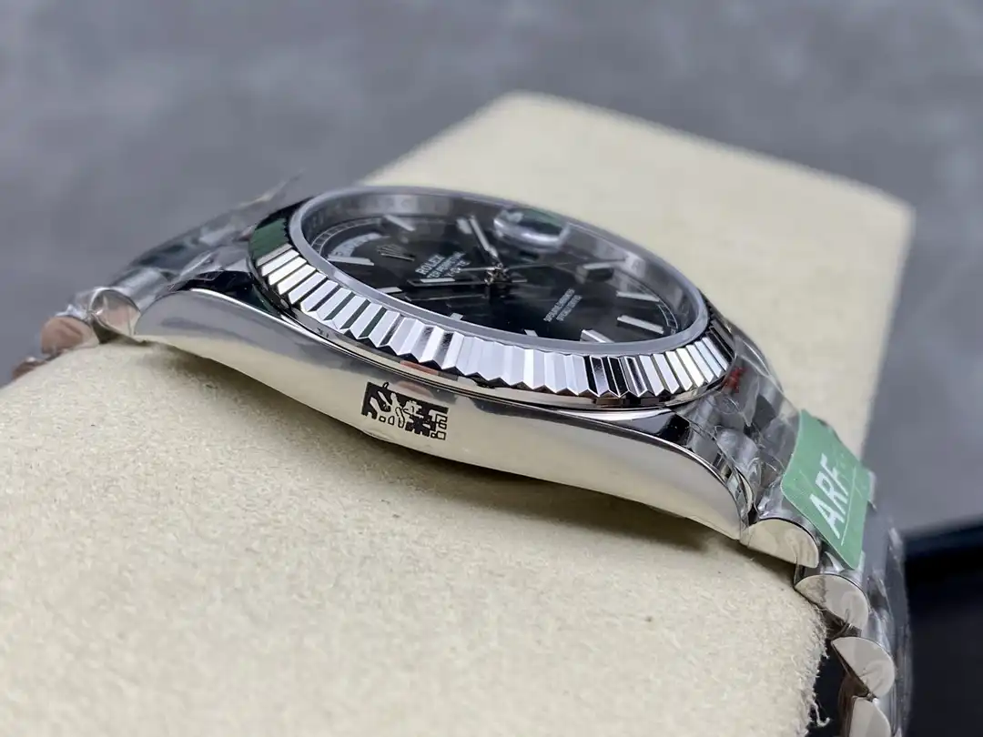 Day-Date 41985 japanese automatic replica — bracelet detail