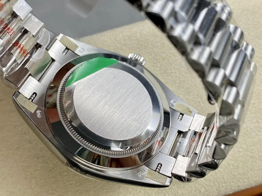 Day-Date 41985 rolex replica 36mm — crown and case detail