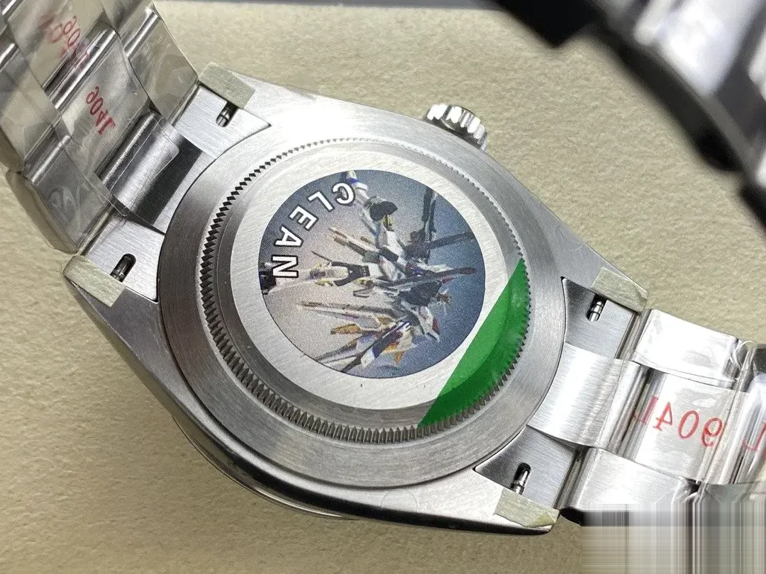 Rolex Explorer 224270 replica black dial — caseback detail