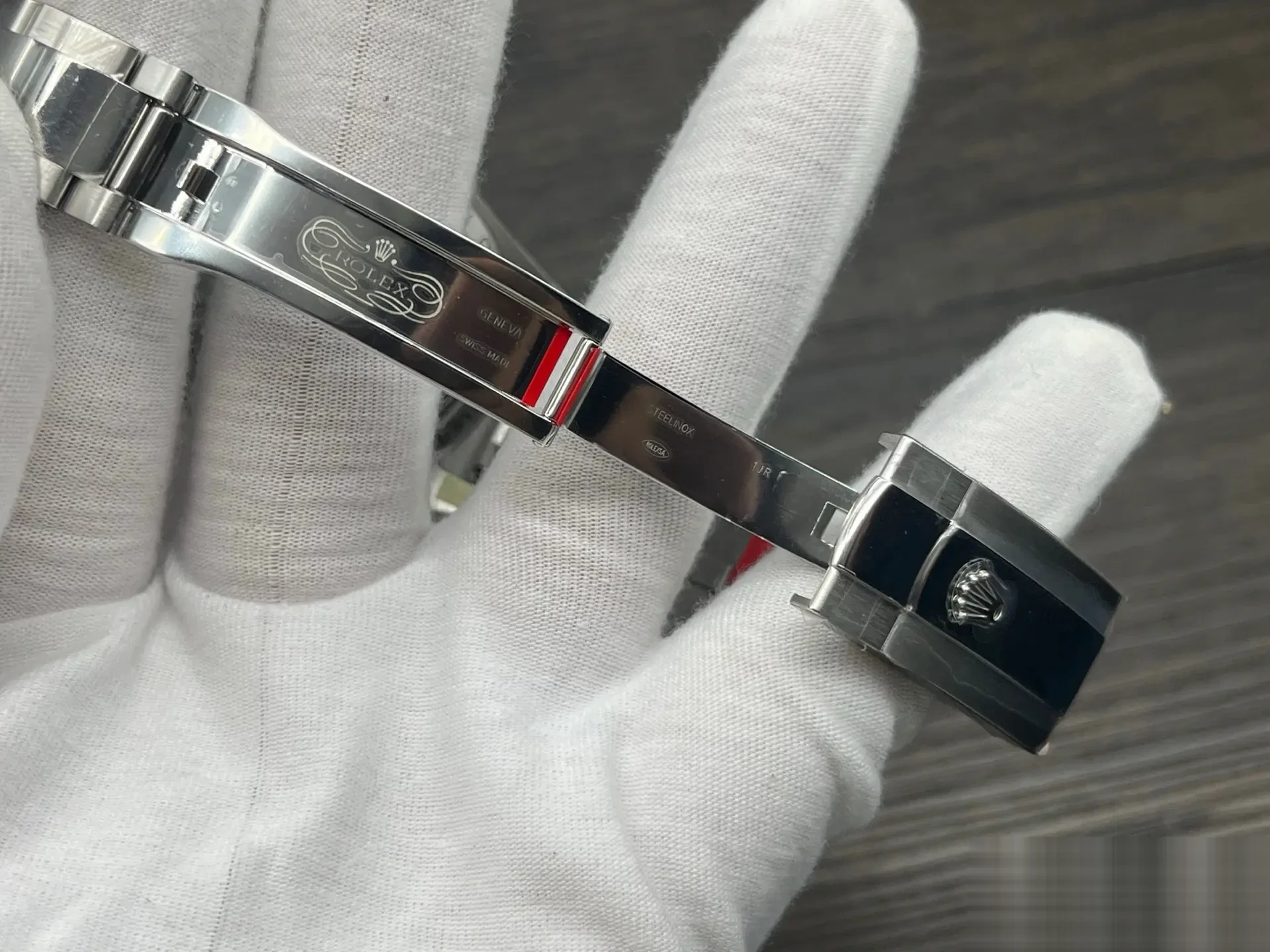 Milgauss 116400GV rolex replica 40mm — wrist shot