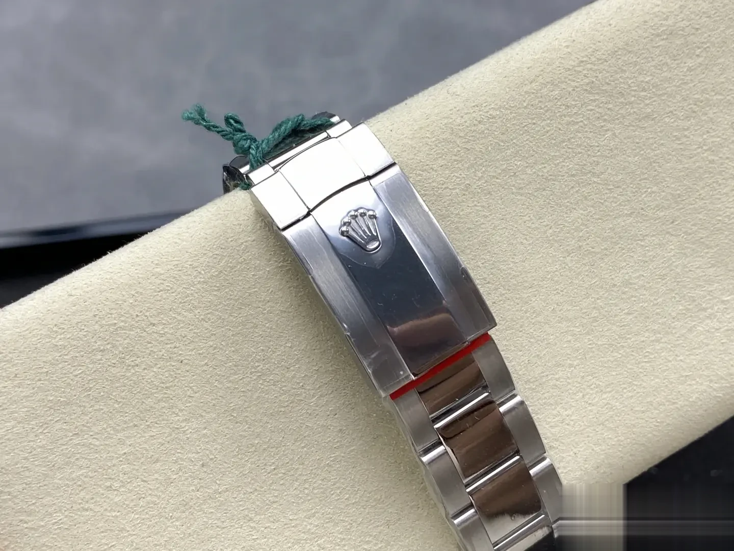 Rolex Milgauss 116400GV replica — side profile