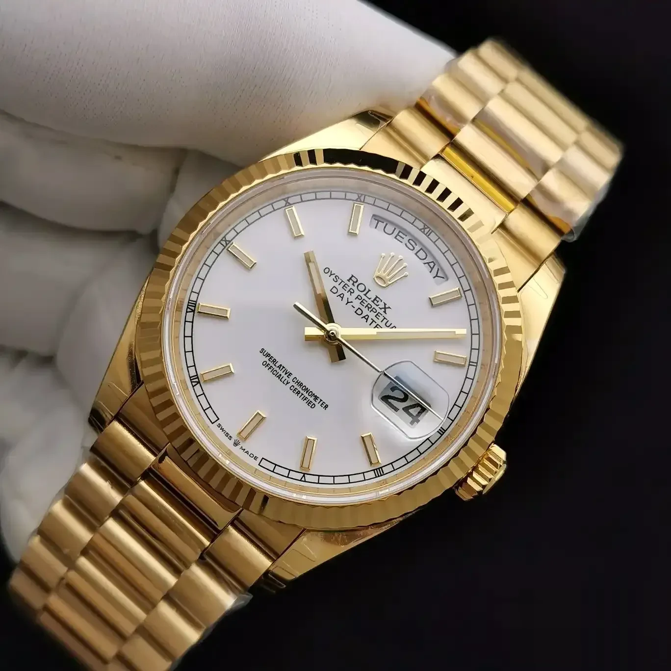 Rolex Milgauss 116610 replica 40mm — crown and case detail