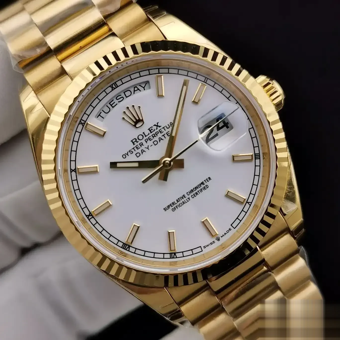 Milgauss 116610 rolex replica — lume shot