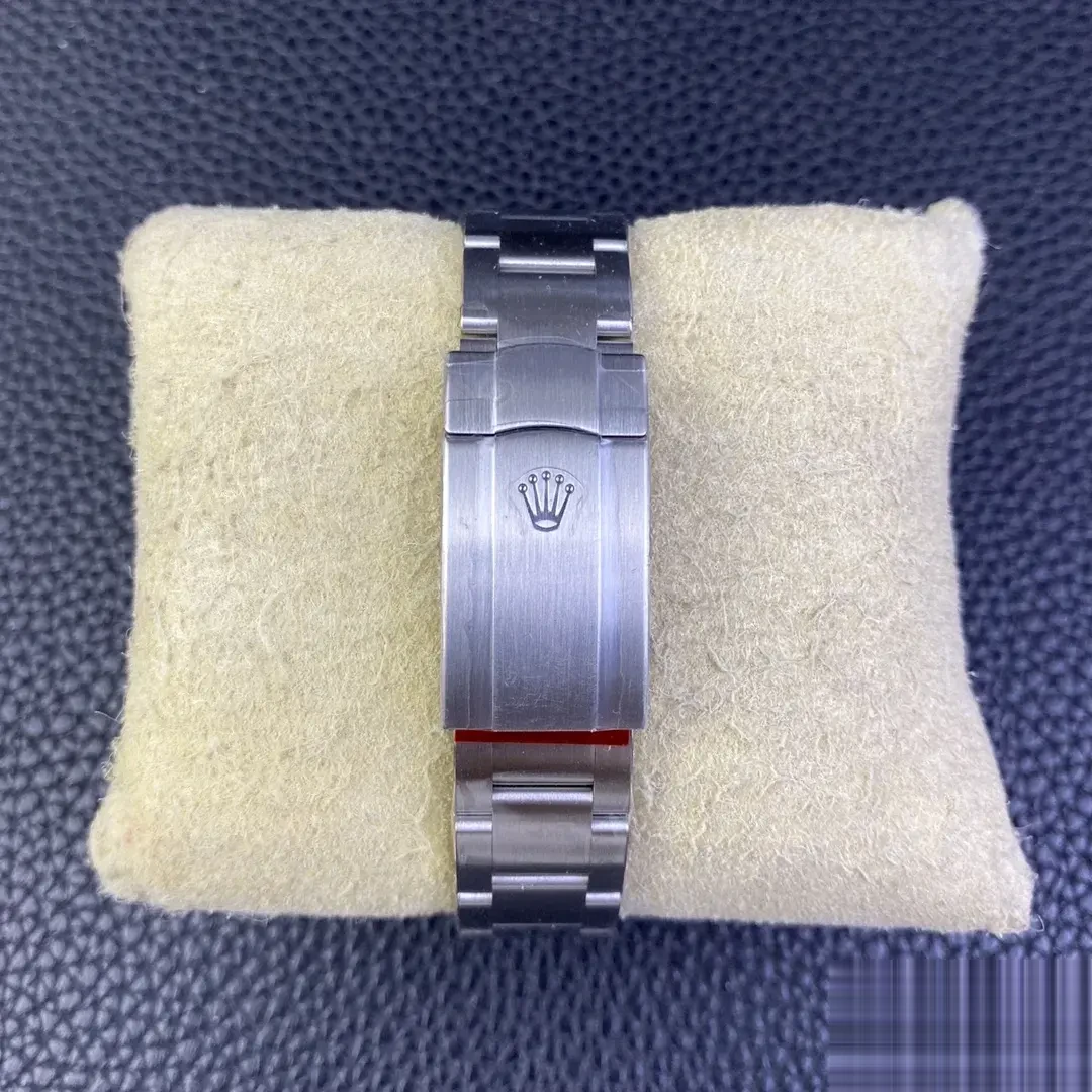 Oyster Perpetual 124300 rolex replica — side profile