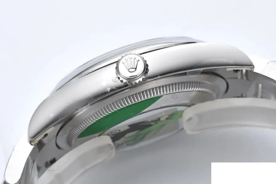 Oyster Perpetual 126000 japanese automatic replica — wrist shot