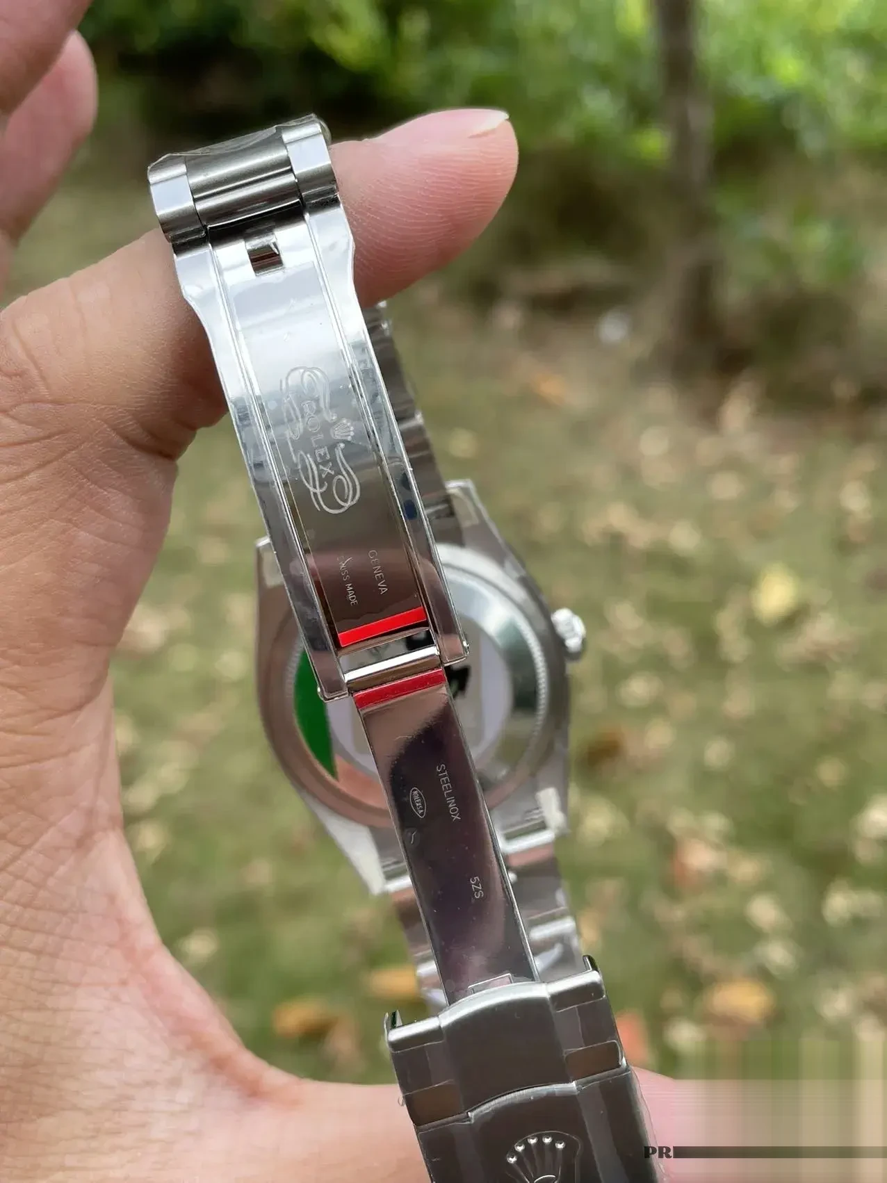 Rolex Oyster Perpetual 126000 rolex clone — bracelet detail