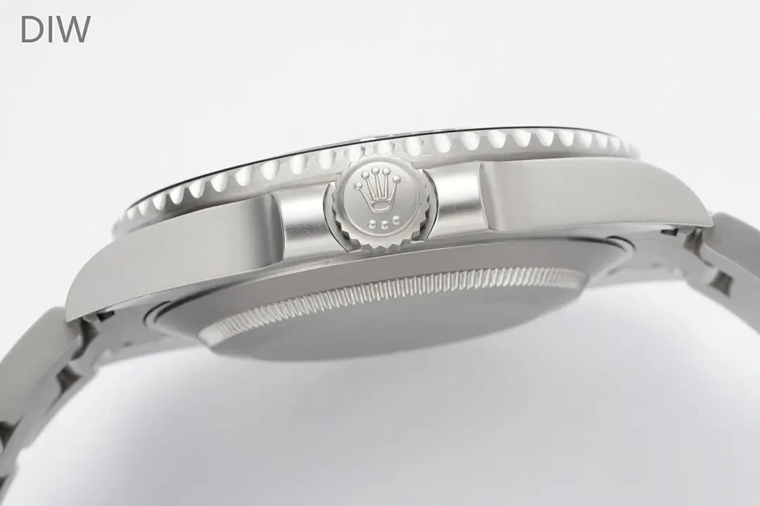 Submariner 116610 rolex replica — side profile