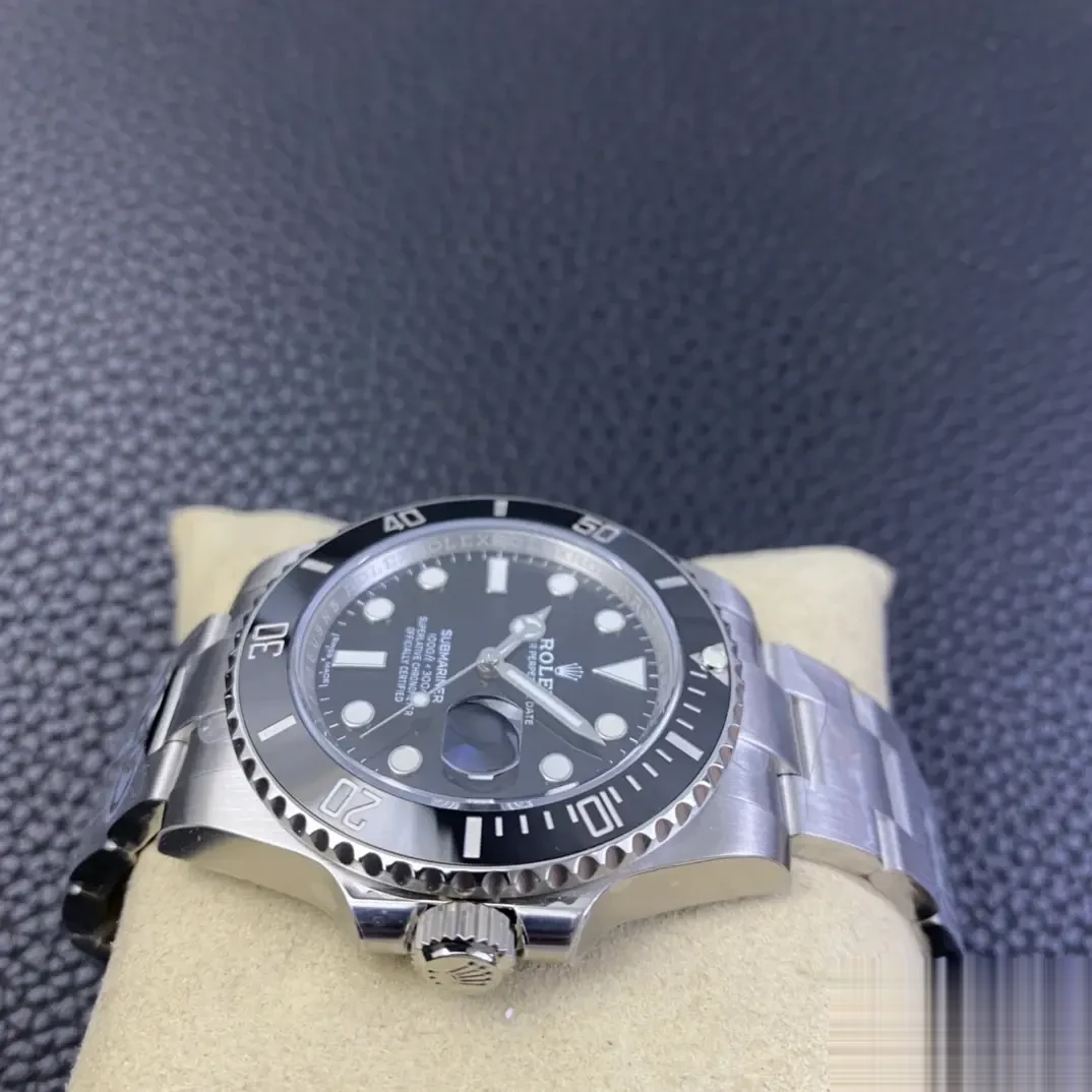 Submariner 116610LN rolex replica 40mm — front view