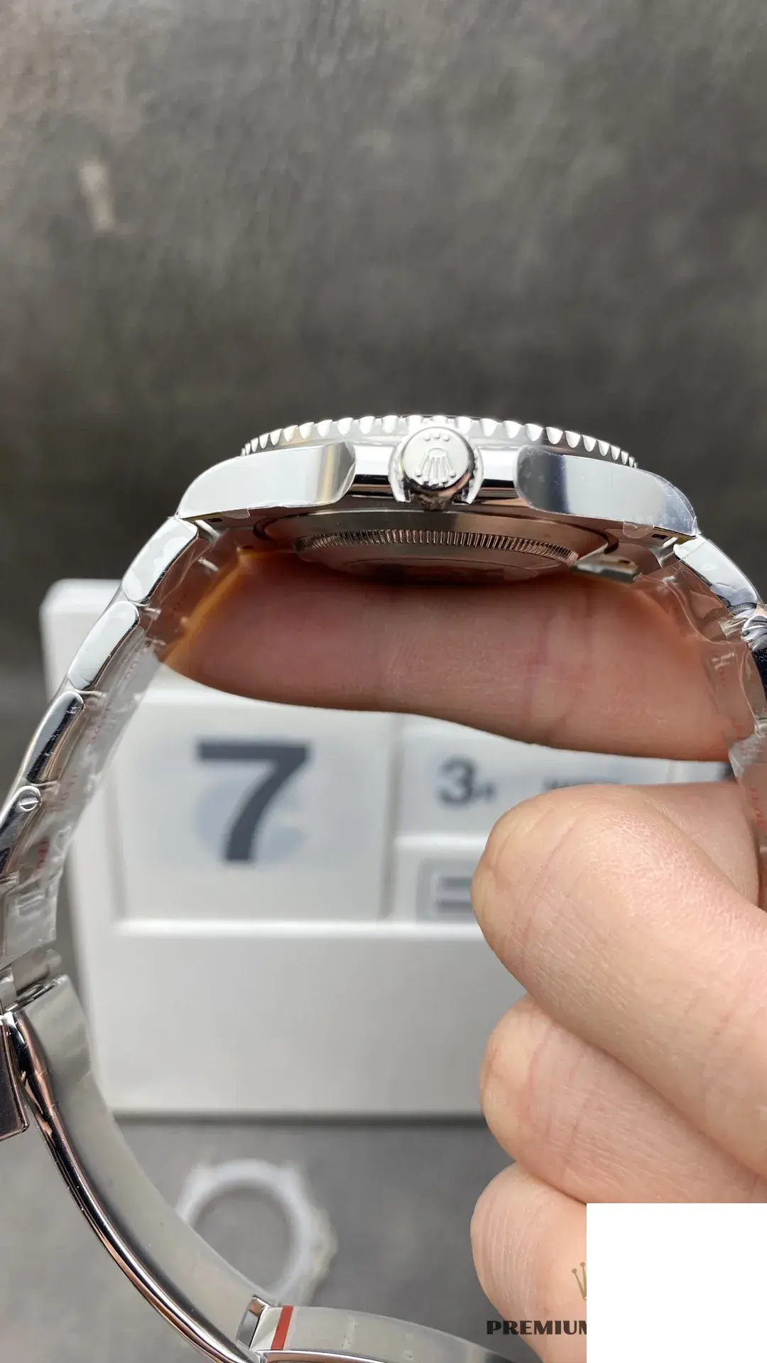 Submariner 124060 rolex copy 41mm — front view