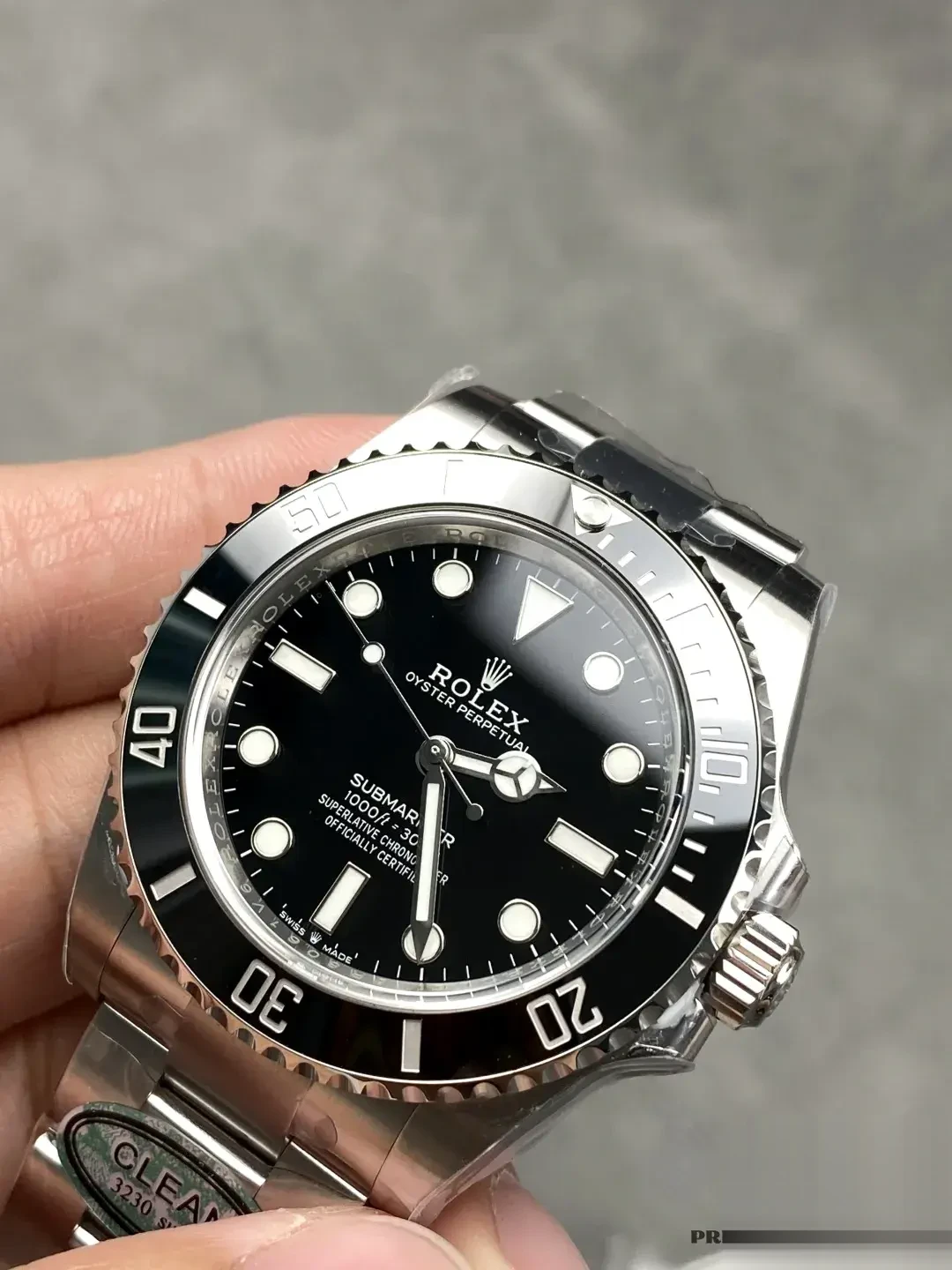Submariner 124060 rolex replica — lume shot