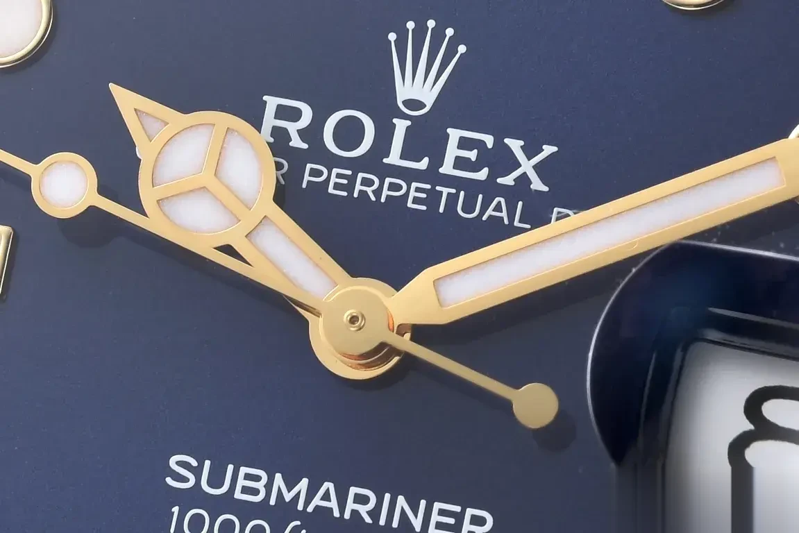 Submariner 126618LB rolex copy blue dial — lume shot