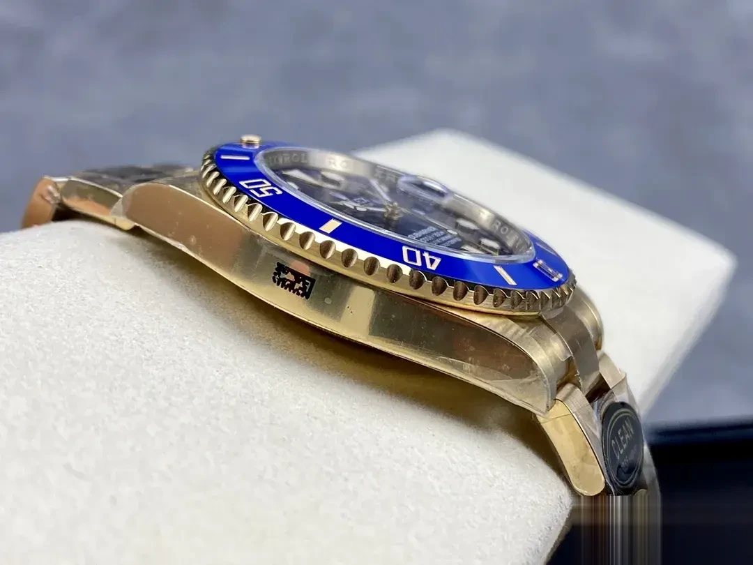 Submariner 126618LB rolex copy blue dial — bezel macro