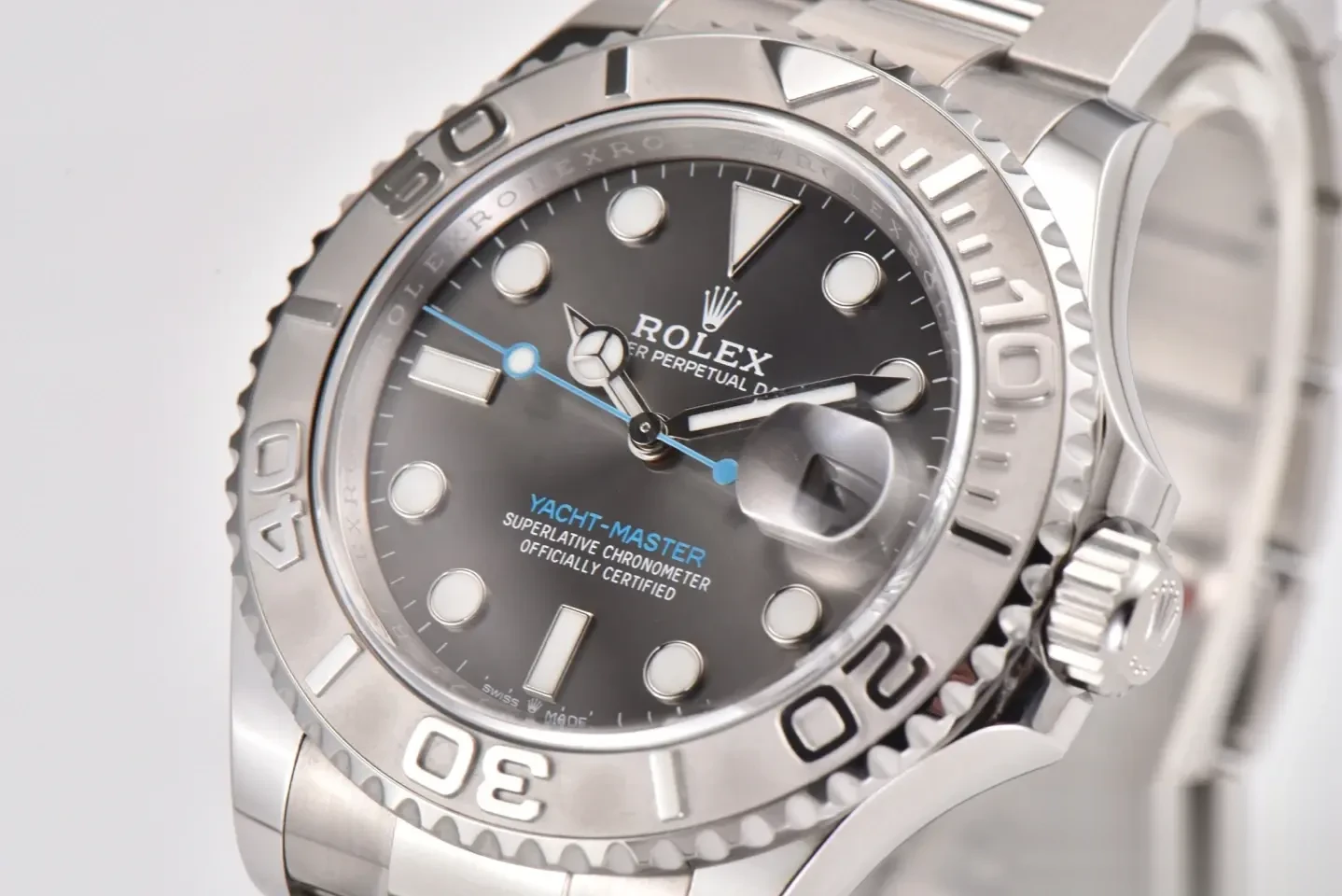 Yacht-Master 126622 rolex replica rhodium dial — angled view