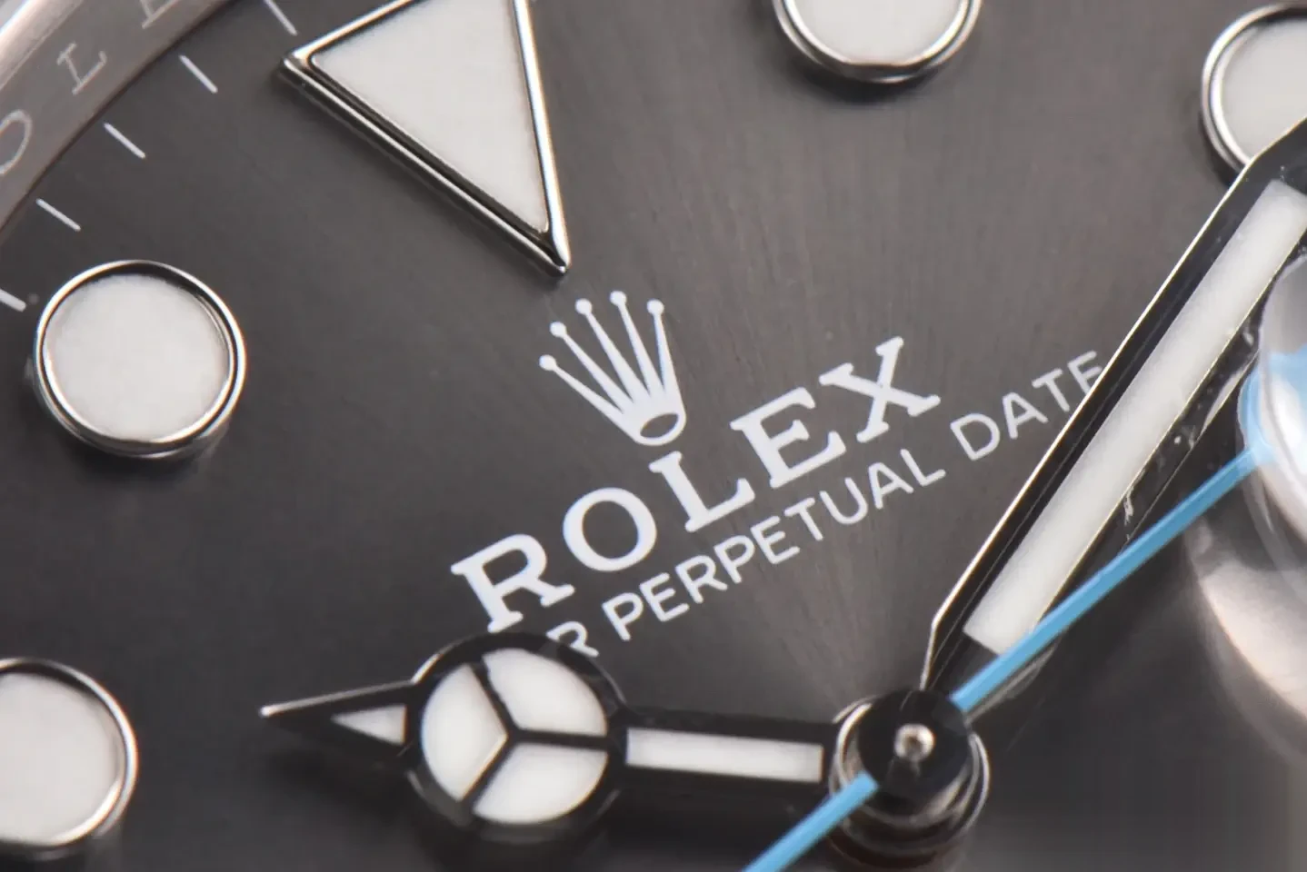 Rolex Yacht-Master 126622 miyota replica rhodium dial — bezel macro