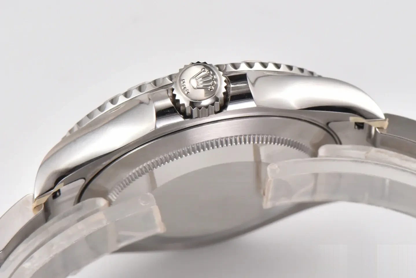Yacht-Master 126622 japanese automatic replica 40mm — crown and case detail