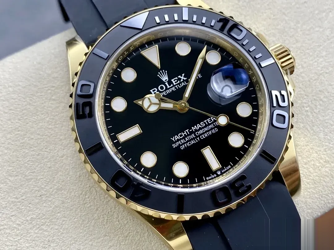 Yacht-Master 226658 japanese automatic replica — lume shot