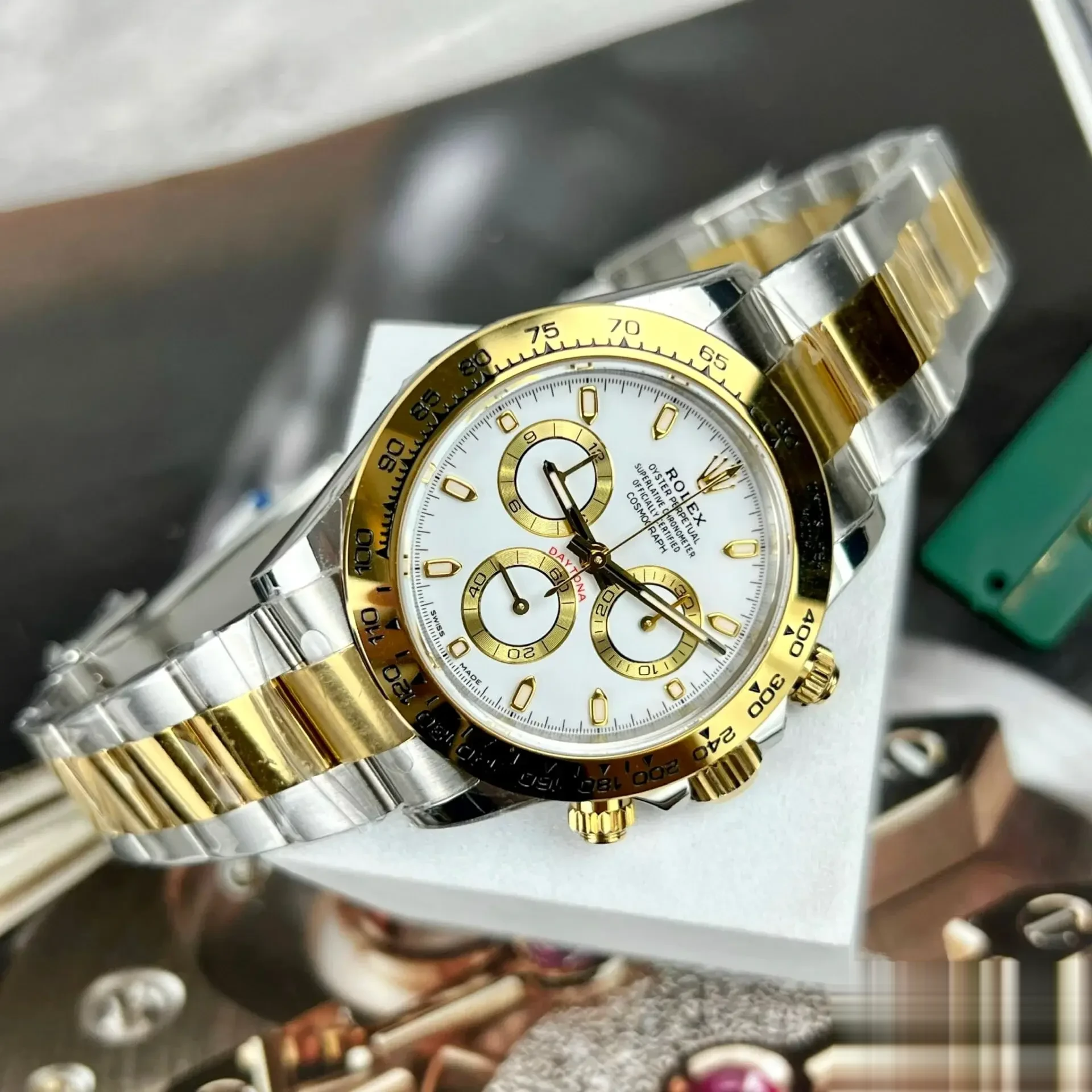 Rolex Daytona 126503 super clone white dial — caseback detail