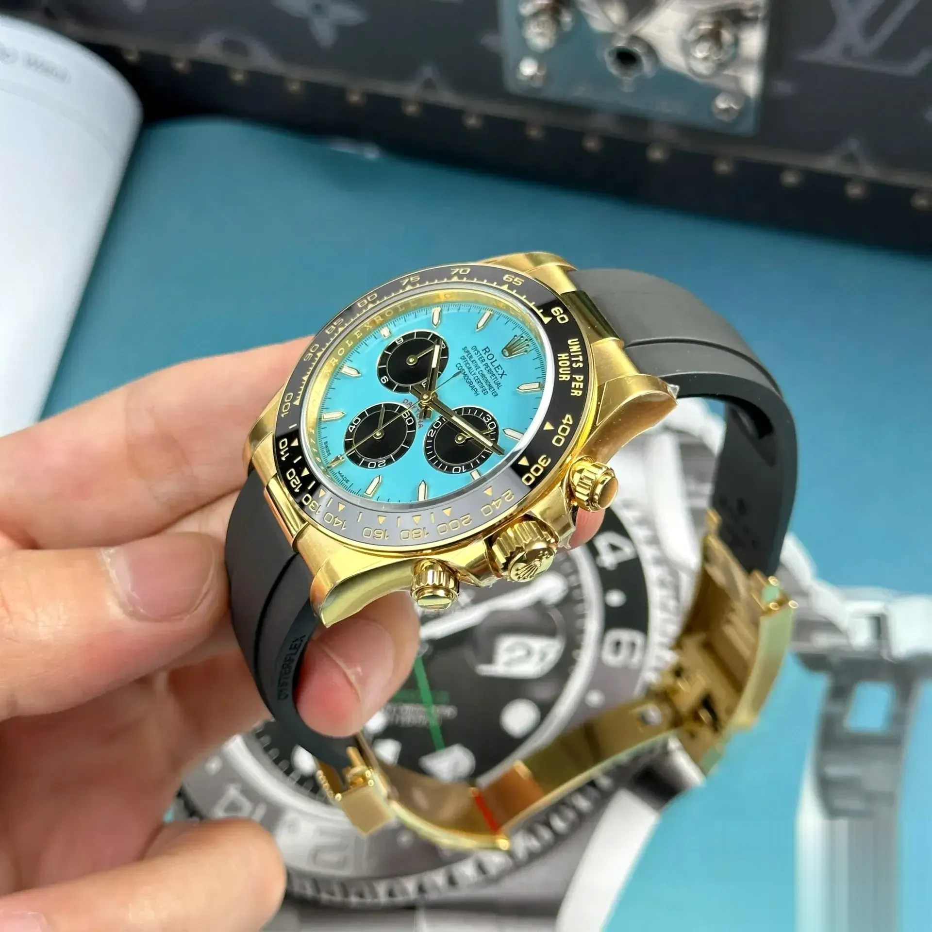 Daytona 126518LN super clone black dial — bezel macro