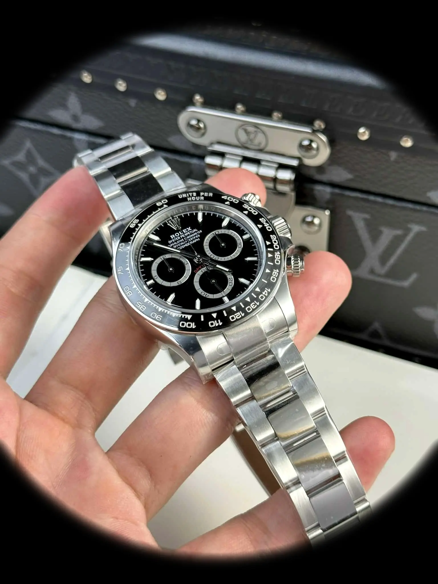 Daytona 126500LN Godzilla swiss clone 40mm — dial close-up