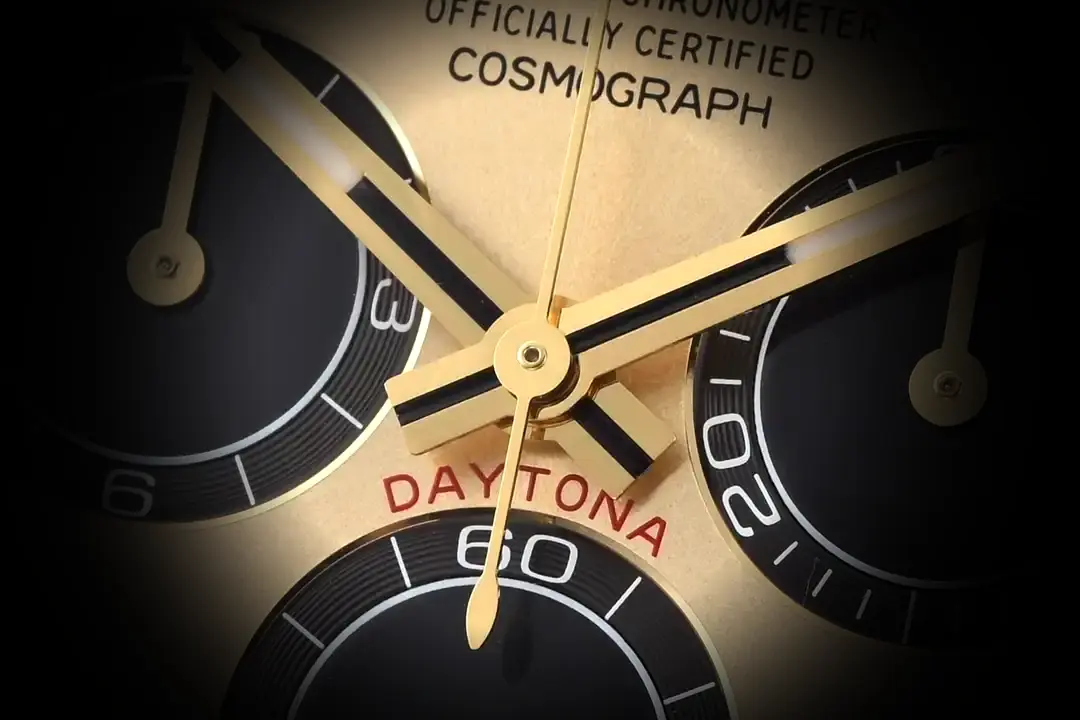 Rolex Daytona 126518LN swiss super clone — lume shot