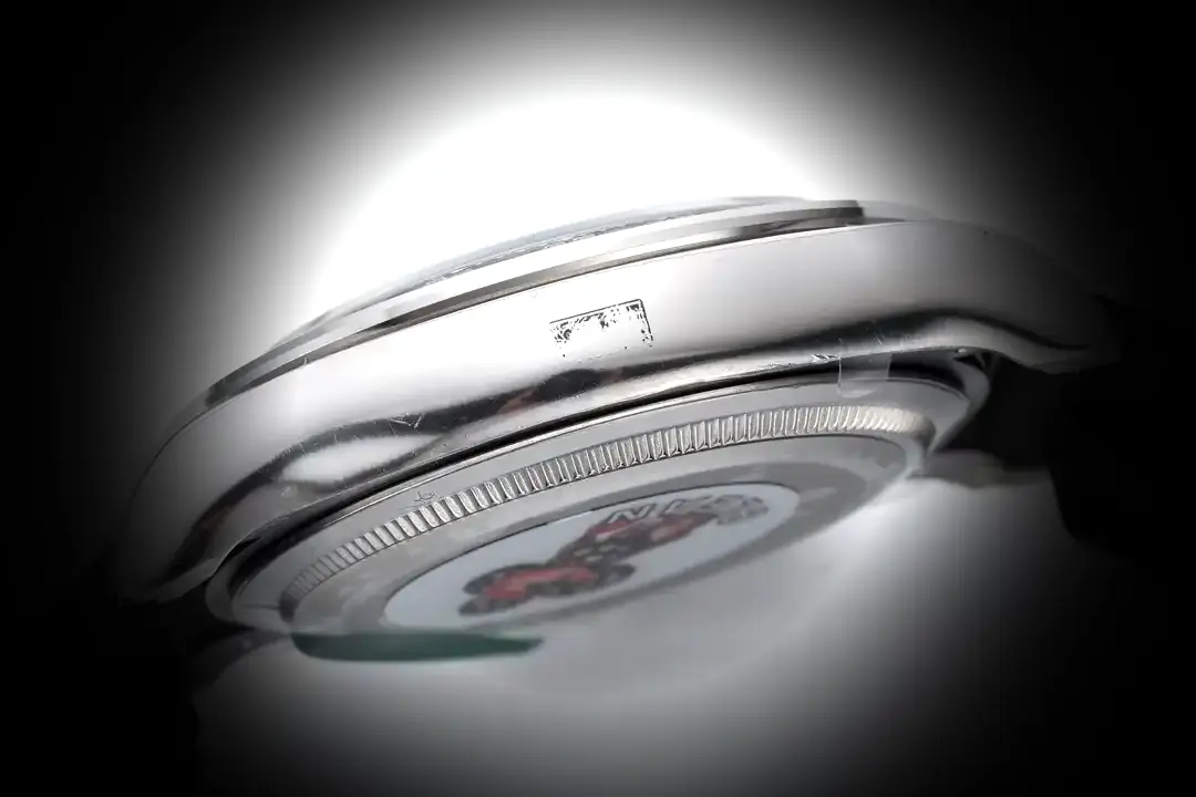 Daytona 126519LN eta clone steel dial — bezel macro