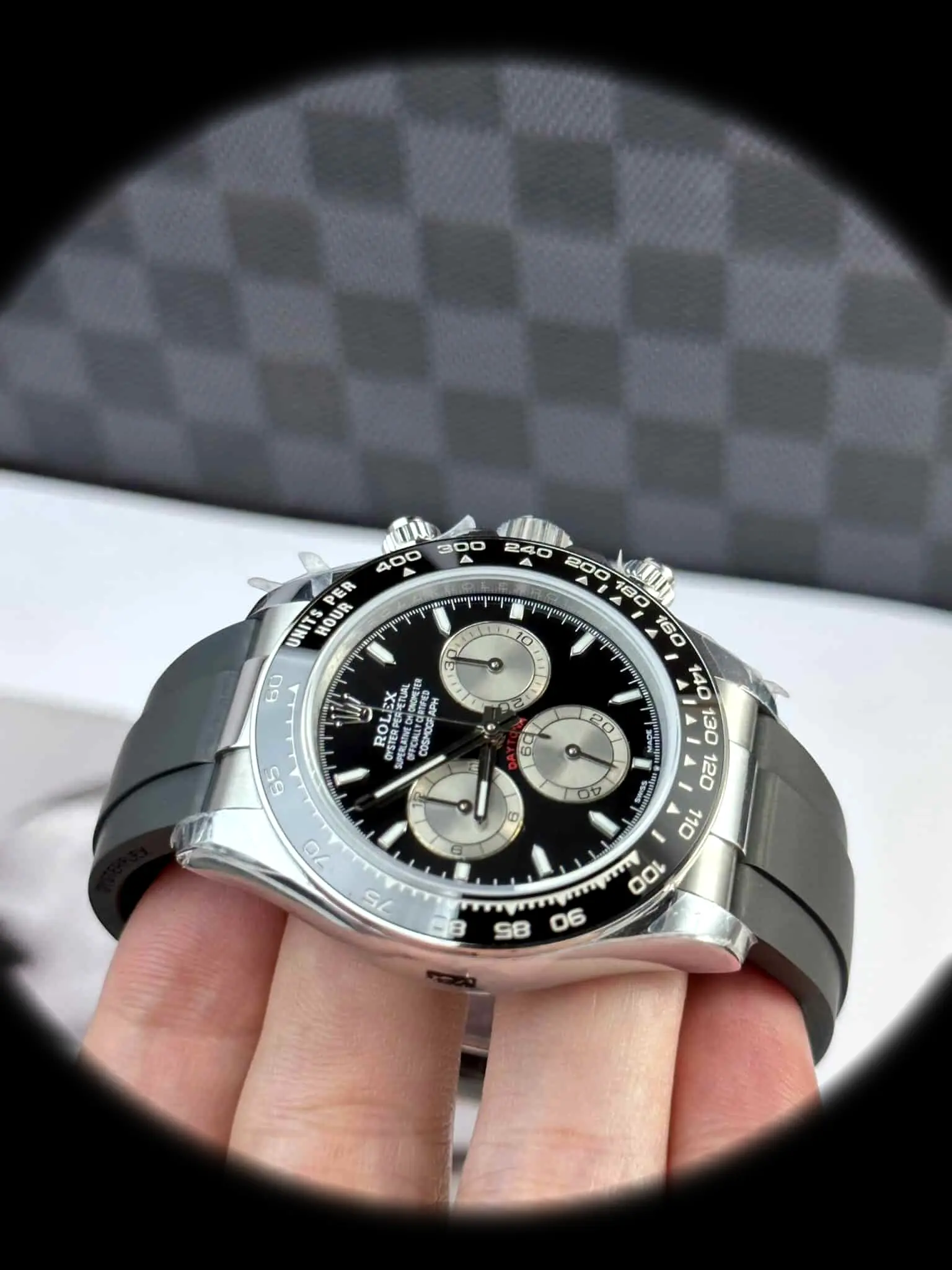 Daytona 126519LN swiss clone — side profile